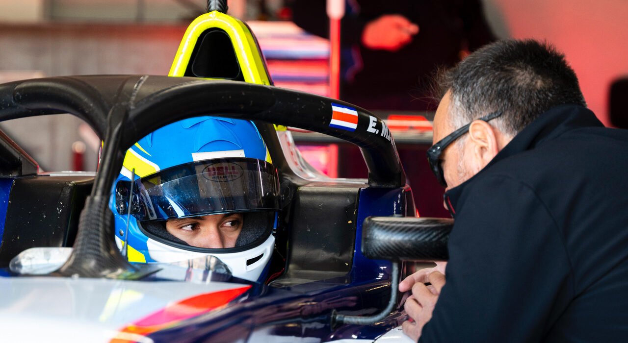 Tico de 17 años en Formula 4